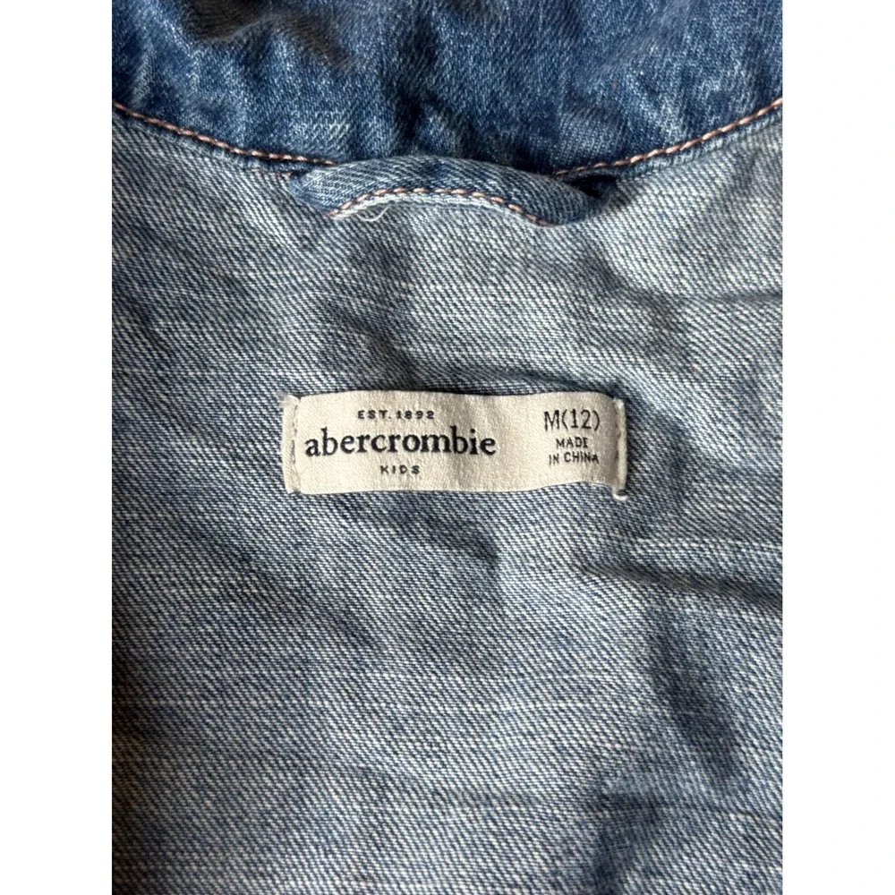 Abercrombie Kids Denim Jacket Distressed‎ Blue Button Front Size M 12